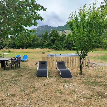 Bed & Breakfast Mas De Chalvagne *