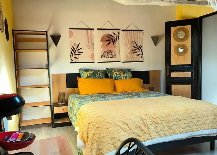 Bed & Breakfast Mas De Chalvagne *