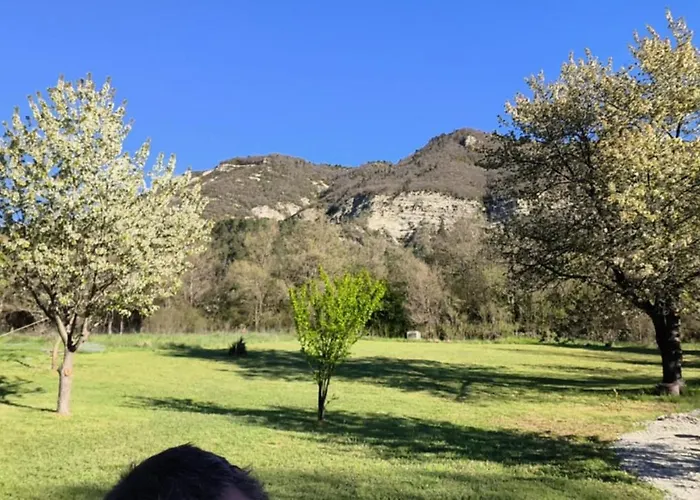 Bed & Breakfast Mas De Chalvagne *